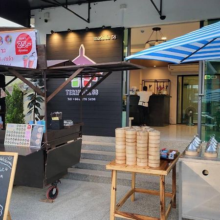 Terminal 58 호텔 Ban Mut Dok Khao 외부 사진